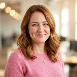 Emily Watson, identified as Head of Customer Support at Valor Fondstein, in a profile image